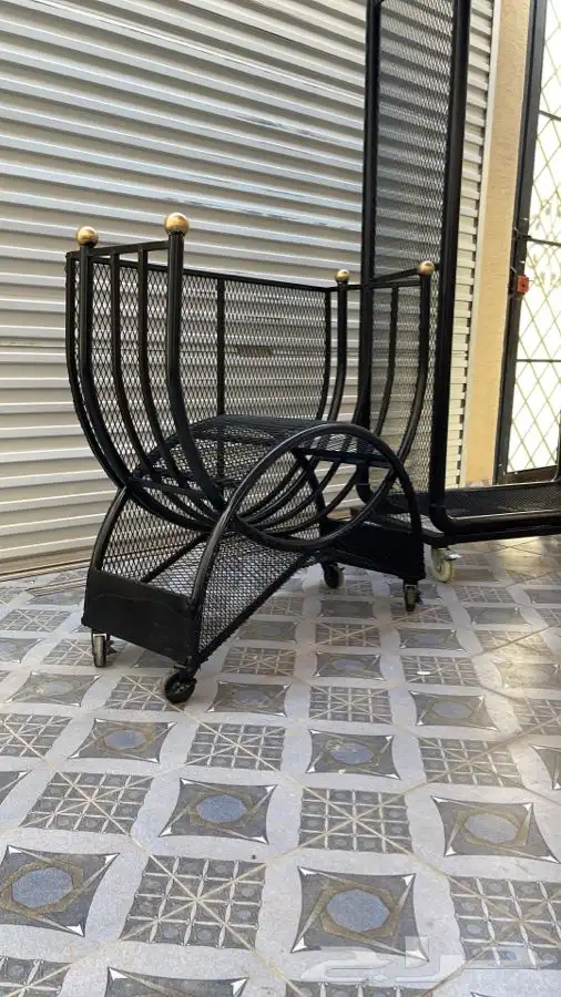 حامل حطب او استاند للقصور والفلل الفخمه مشبات 96