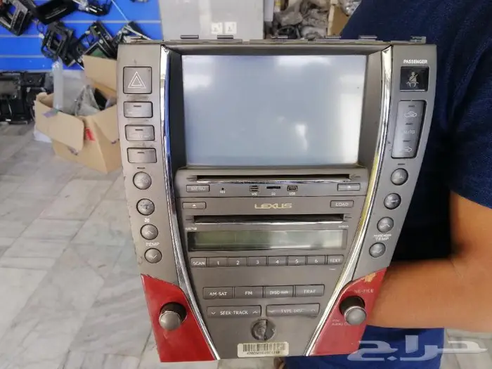 صيانه وإصلاح شاشات لكزس Lexus سماعات ومضخمات وكل السيارات 3