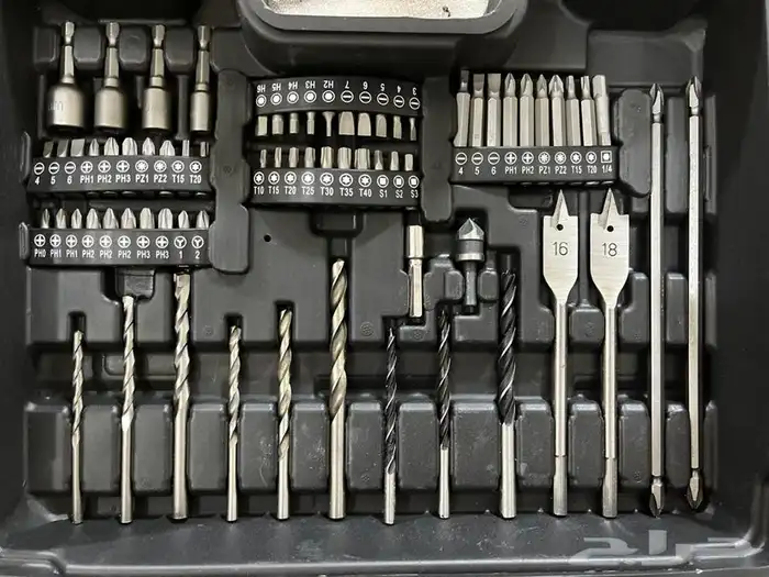 كاميرات مراقبة على الطاقة الشمسية سماعات ابل دريلات 13