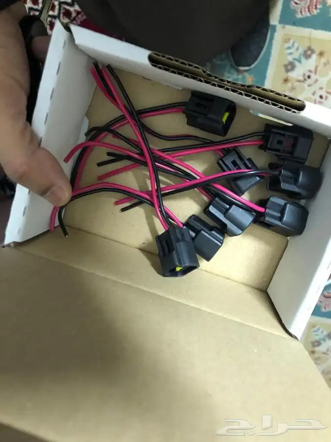 أفياش كويلات وبخاخات فورد فكتوريا وقراند ماركيز. 0