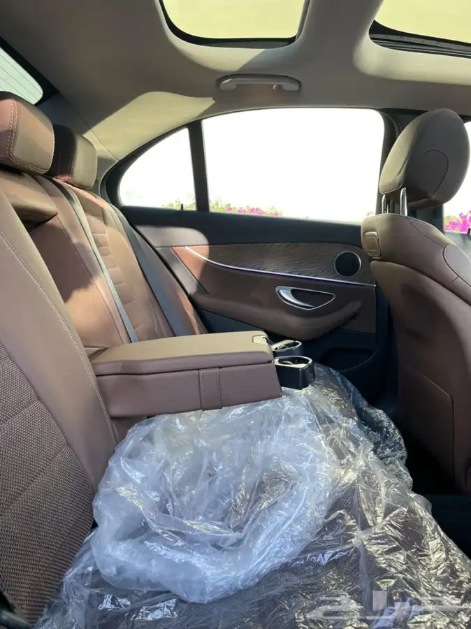 مرسيدسE200موديل2021ممشي11ألف علي الضمان 55