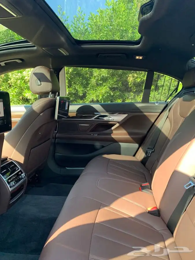 بي ام دبليو730ضمان الناغي4سلندر ممشي28ألف كيلو فقط 36