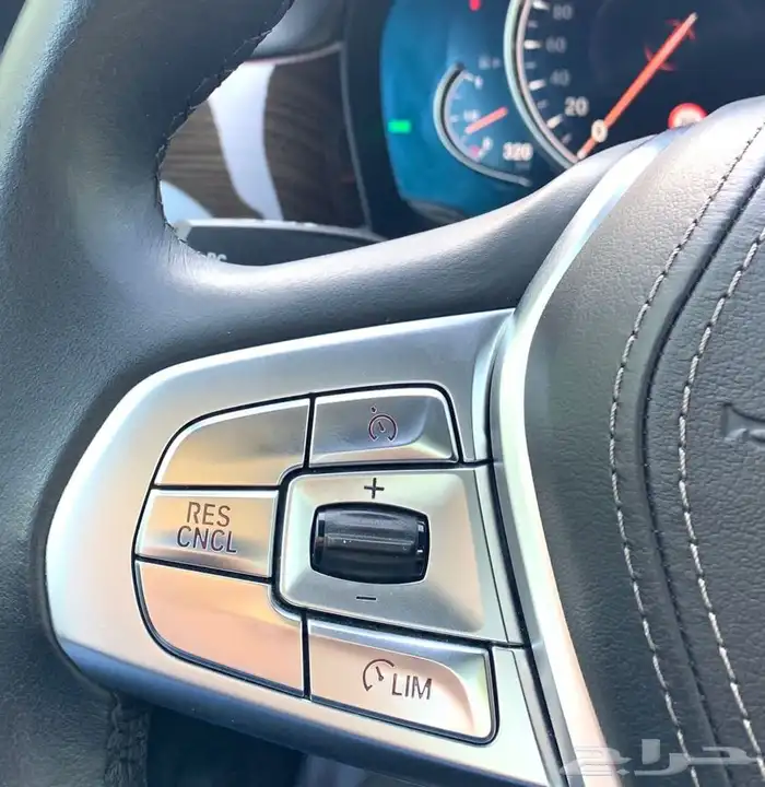 بي ام دبليو730ضمان الناغي4سلندر ممشي28ألف كيلو فقط 59