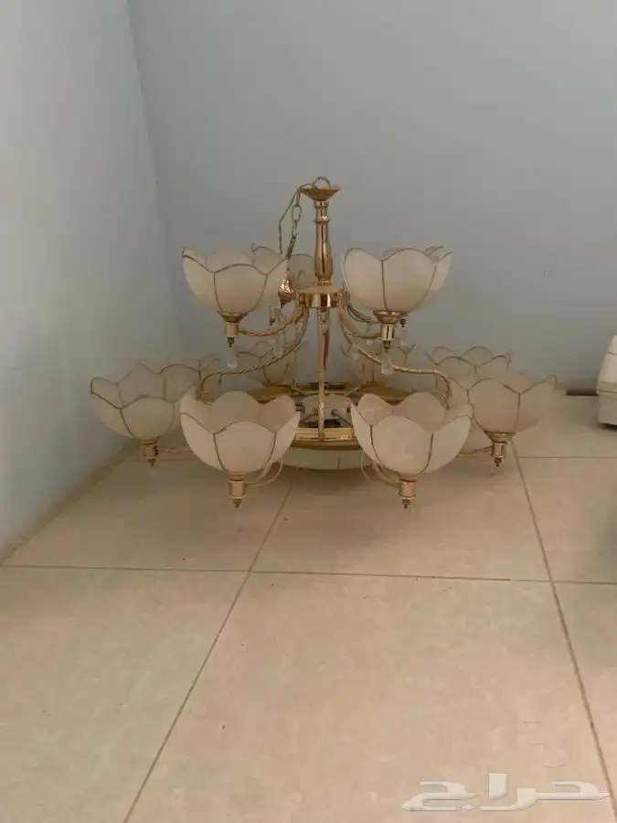 ثريات شبه جديده 0