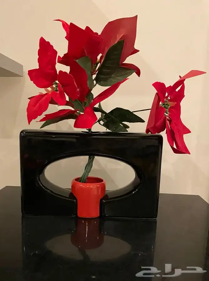 طاولات خدمة واكسسوارات ديكور ( مستعمل) 0