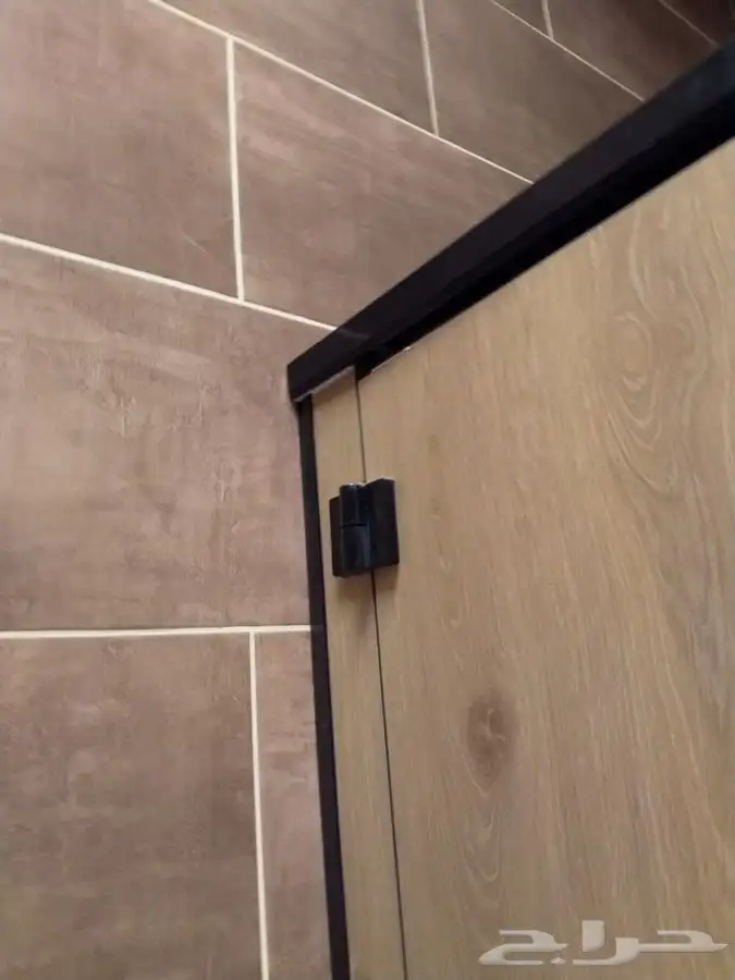 قواطع حمامات الفينوليك 8