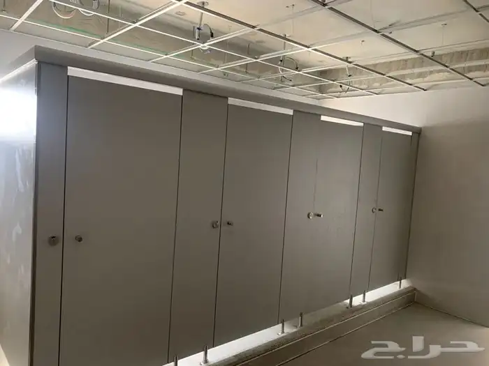 قواطع حمامات الفينوليك 14