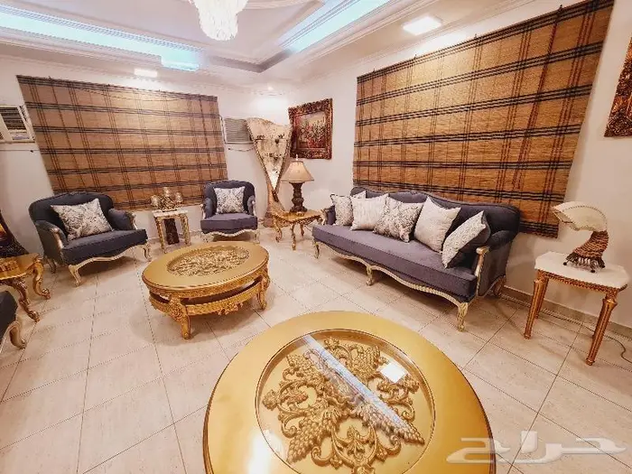 دلع منزلك بأجمل اطقم الكنب الكلاسيكية الملكية 1