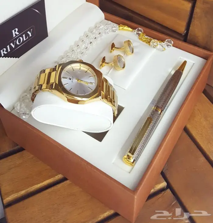 طقم ساعة رجالي ضمان سنه 9