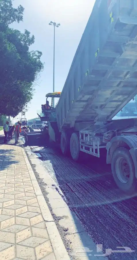 ايجار فرادة اسفلت قشاطة اسفلت رش ام سي ون 1