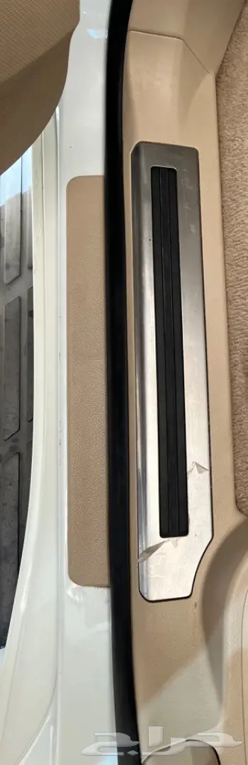 (تم البيع)جيب لاندكرور 2012 مخزن 65