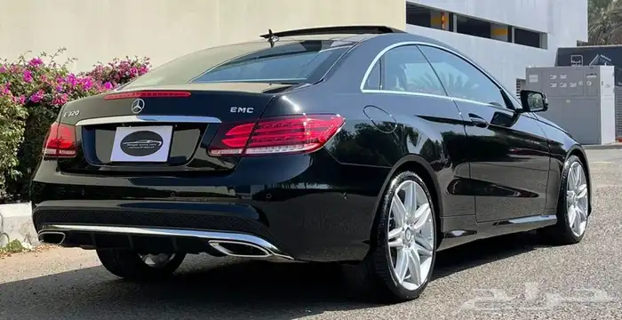 مرسيدسE320مخزن9ألاف كيلو بحاله الجديد بدون حوادث او رش(مباع) 12