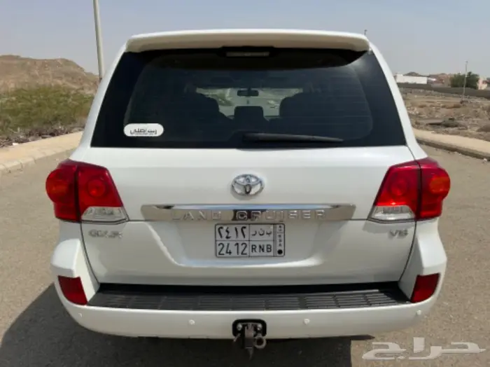 (تم البيع)جيب لاندكرور 2012 مخزن 9