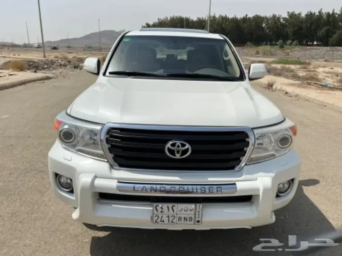 (تم البيع)جيب لاندكرور 2012 مخزن 21