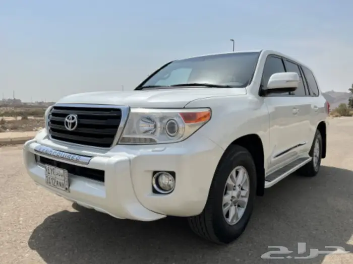 (تم البيع)جيب لاندكرور 2012 مخزن 22