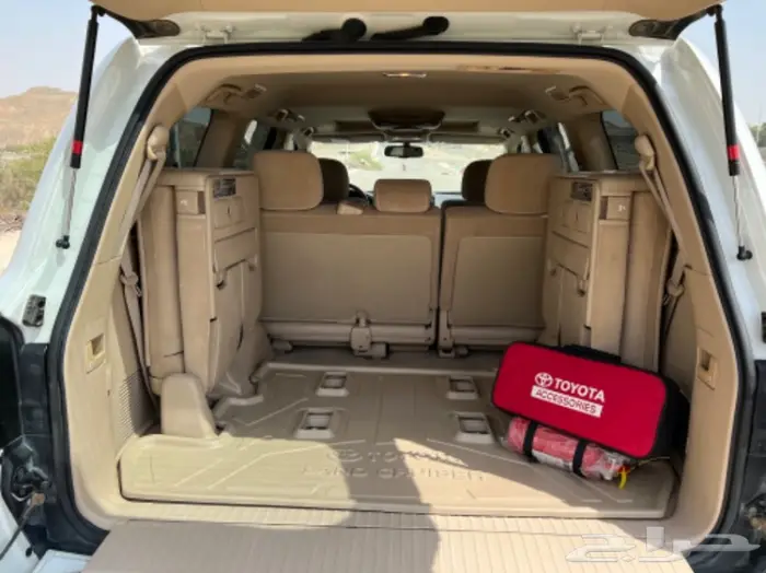 (تم البيع)جيب لاندكرور 2012 مخزن 26