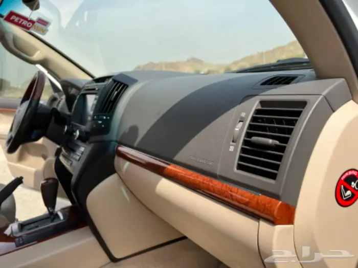 (تم البيع)جيب لاندكرور 2012 مخزن 56