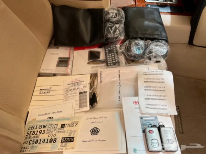 (تم البيع)جيب لاندكرور 2012 مخزن 74