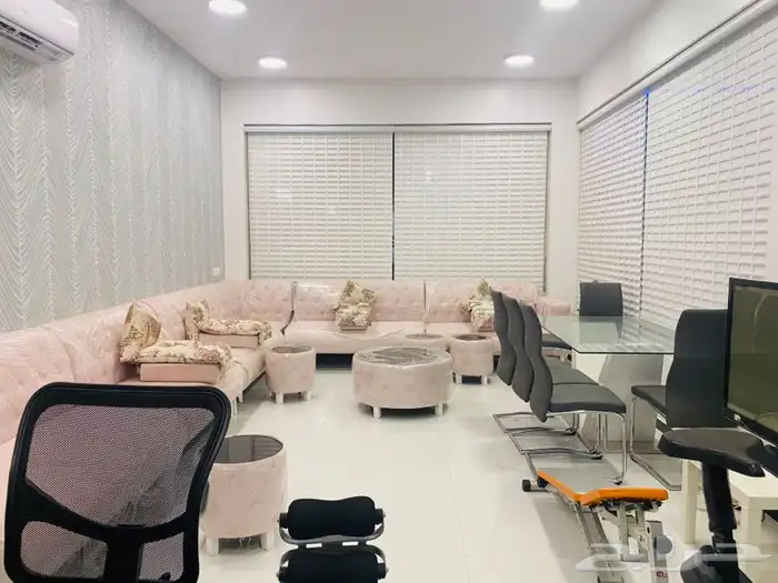 منتجع العرين الجبلي بعقدة للايجار اليومي مبيت 10