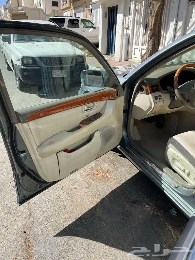 لكزس 430 الترا عبداللطيف جميل 3