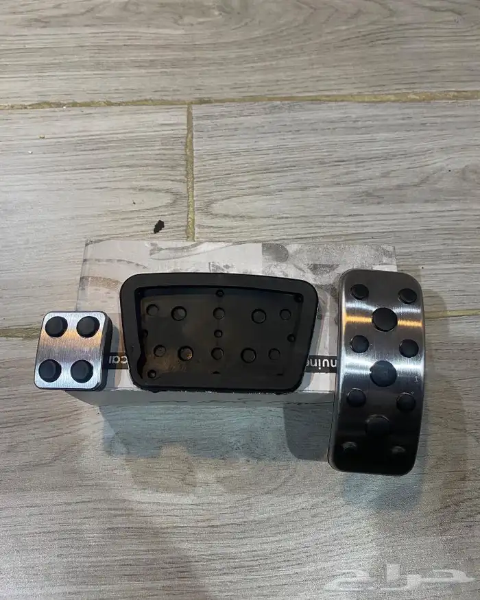 دعسات الفرامل والبنزين والبريك استيل 1