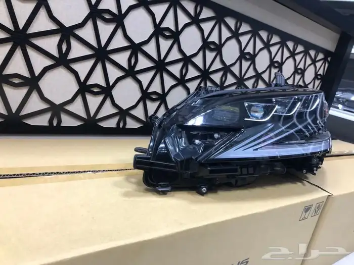 شمعه لكزس يسار LS500 موديل 2019 2