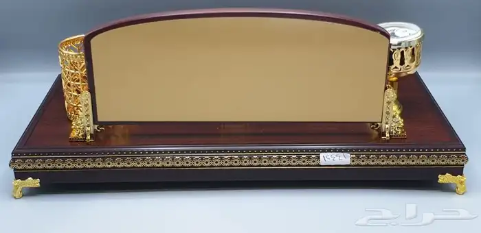 لوحات مكتبية ودروع تذكارية 36