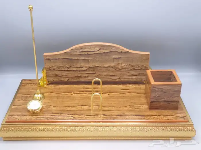 لوحات مكتبية ودروع تذكارية 29