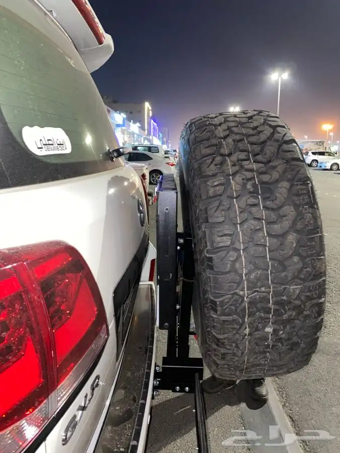 حامل استبنه حامل اسبير لاندكروزر 3