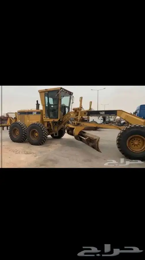 معدات للإيجار 1-بوكلين 2-قريدر 140g 3-قريدر 14g 2