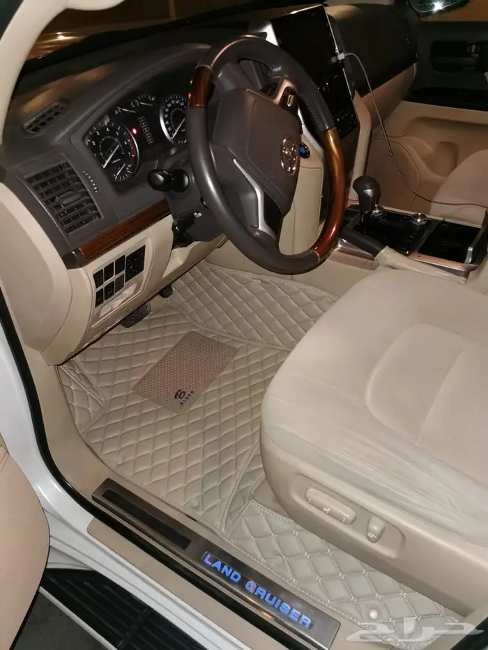ارضيات جلد فاخره للسيارات 16