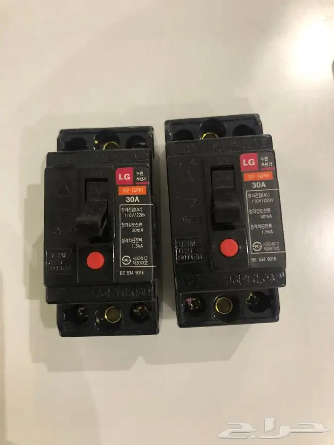 مفتاح او قاطع 30 امبير ماركة LG 4