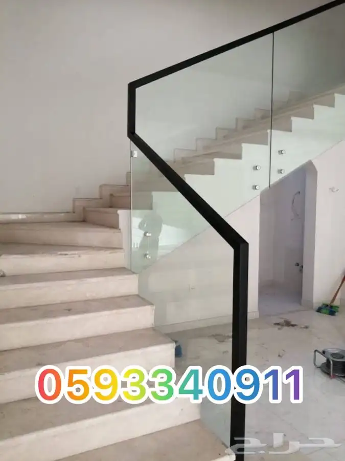 الرياض -  درابزين درج زجاج 0