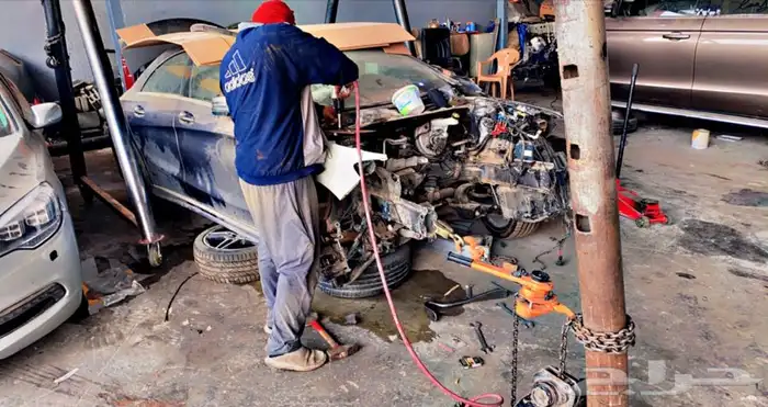 ورشه عزم الابداع لصيانه السيارات 18