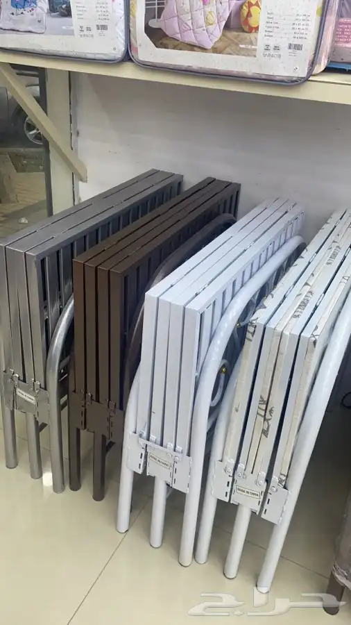 الاثاث سرير مخد مرتب مرتب 50