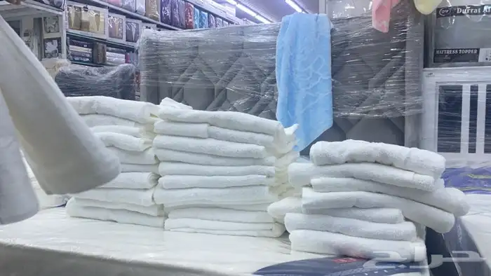 الاثاث سرير مخد مرتب مرتب 48