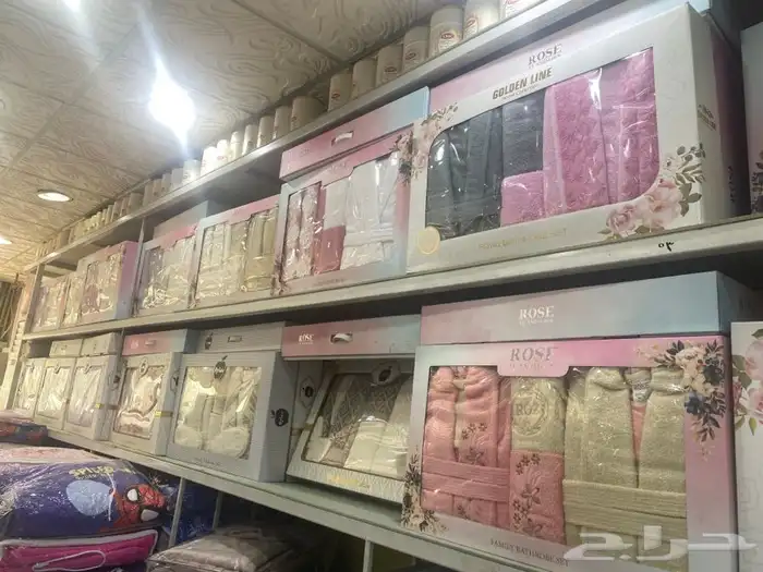 الاثاث سرير مخد مرتب مرتب 41