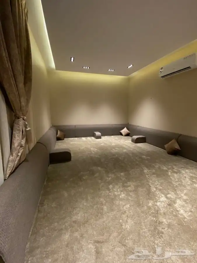 للبيع شاليه واستراحة لا في ان روز 26