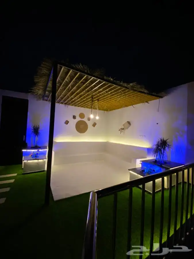 للبيع شاليه واستراحة لا في ان روز 30