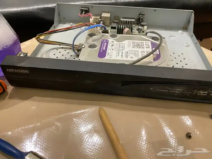 للبيع جهاز تسجيل كاميرات سويتش هيك فيجن وهانويل وهاردسك 2