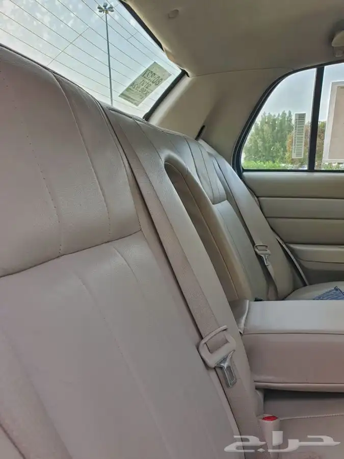 ( مباع ) فورد كراون فكتوريا 2011 40