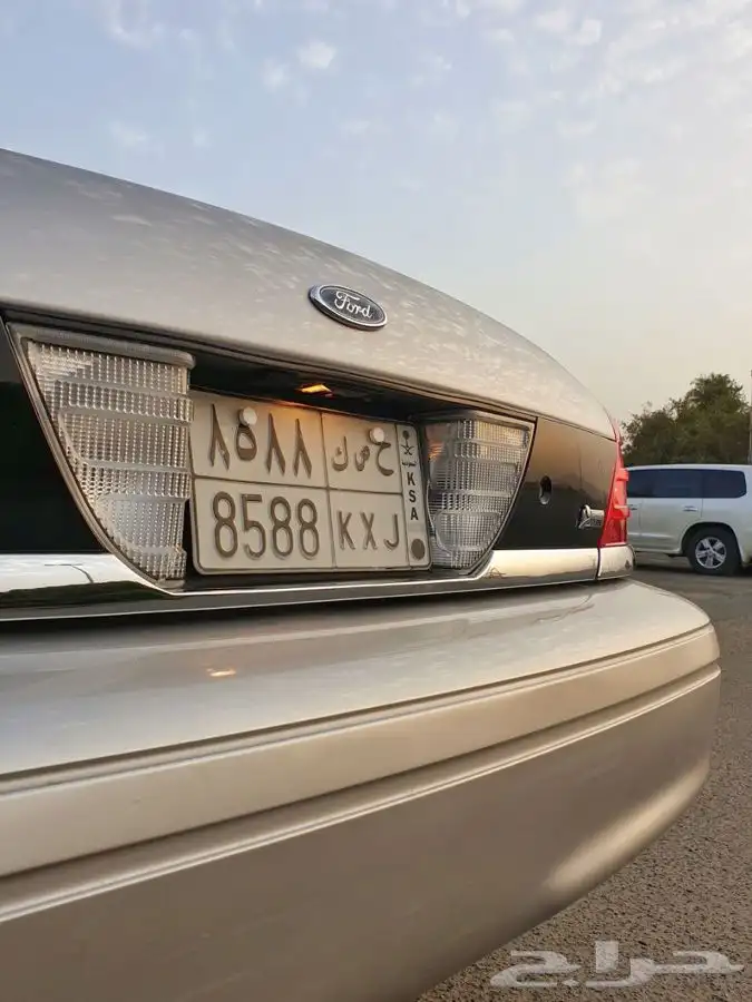 ( مباع ) فورد كراون فكتوريا 2011 21