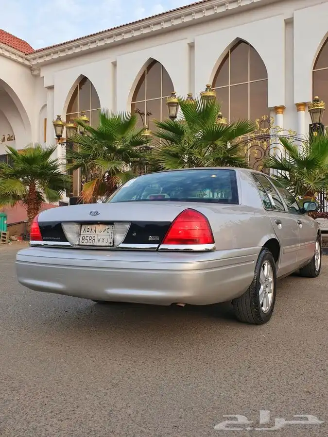 ( مباع ) فورد كراون فكتوريا 2011 19