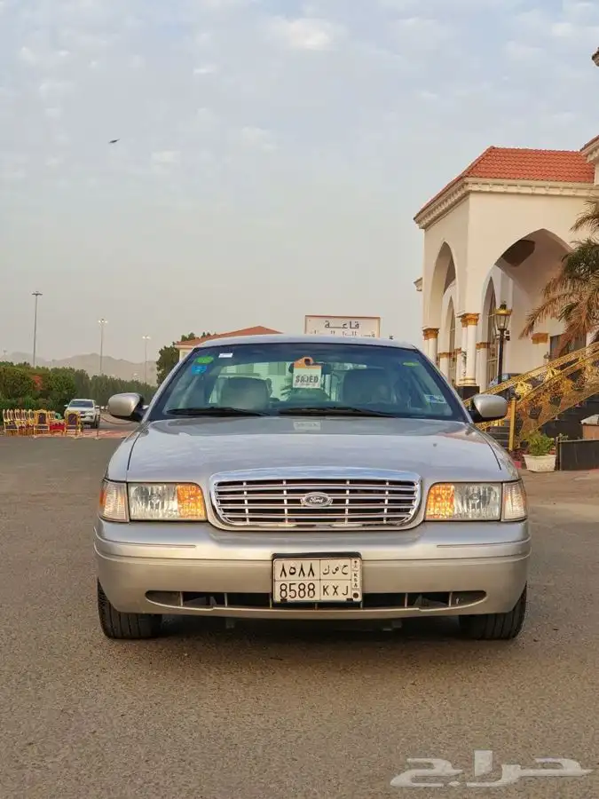 ( مباع ) فورد كراون فكتوريا 2011 0