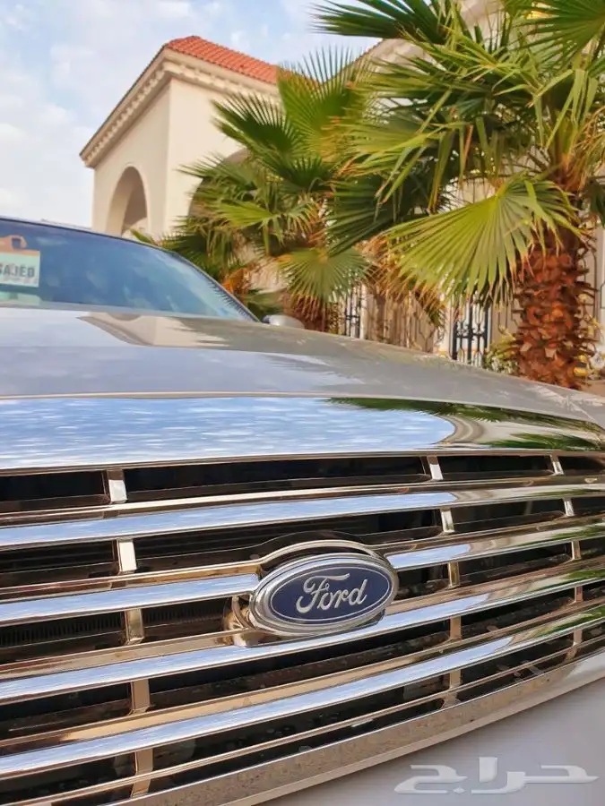 ( مباع ) فورد كراون فكتوريا 2011 2