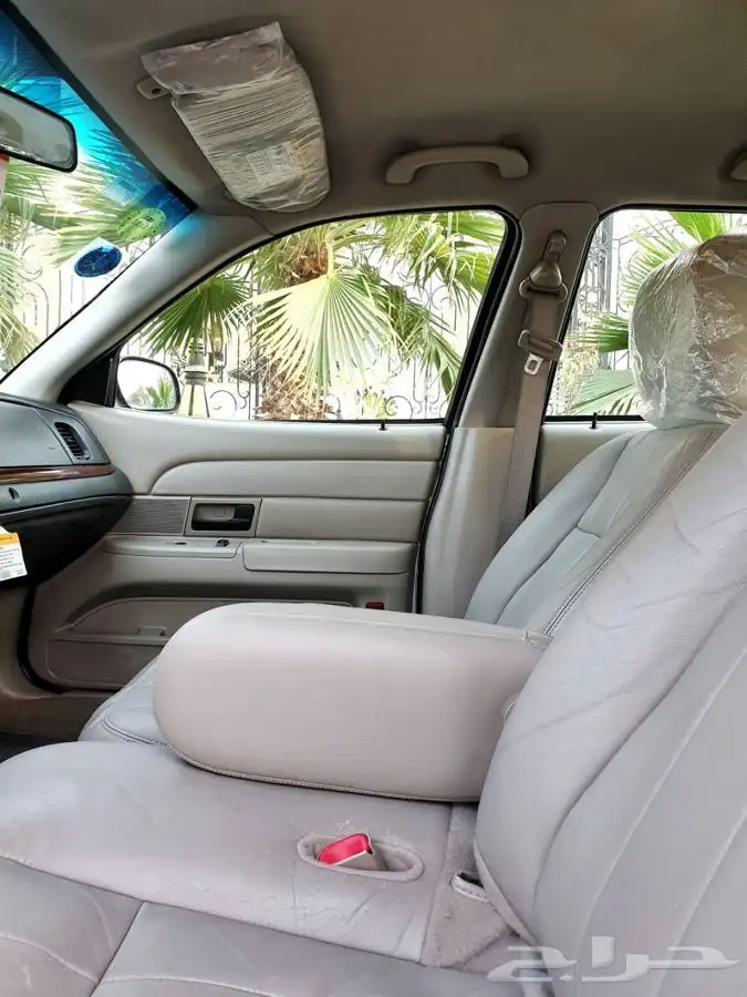 ( مباع ) فورد كراون فكتوريا 2011 30