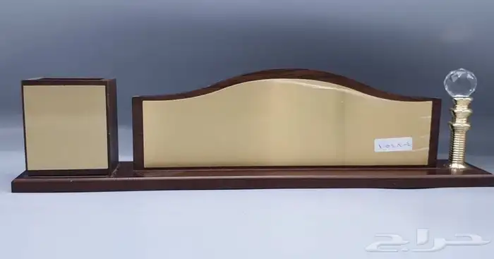 لوحات مكتبية 0