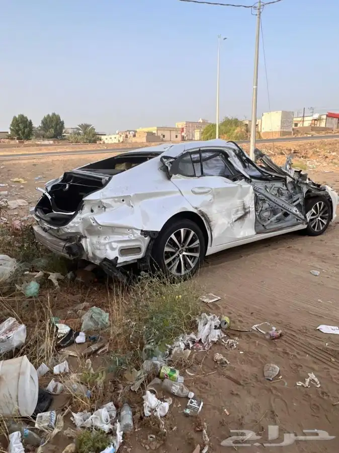 لكزس es 2020 تشليح قطع غيار اي اس 2