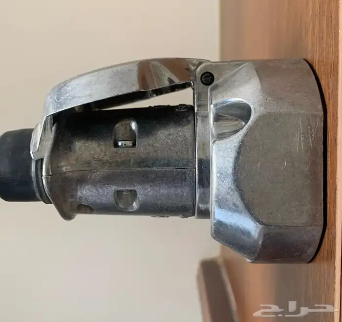 فيش منفذ كابلنق كهرب مقطورة عربة قلص ( صناعة الماني ) 3