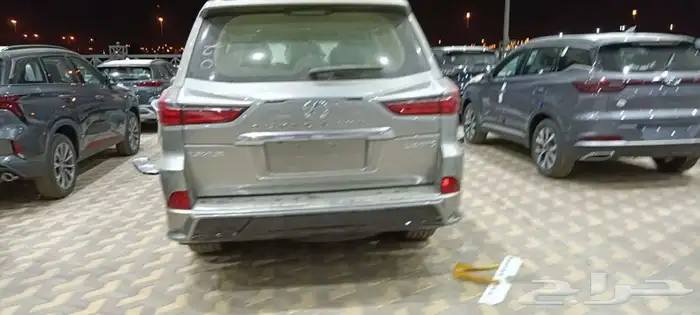 شبك امامي وكتات امامي وخلفي لكزس 2021 9